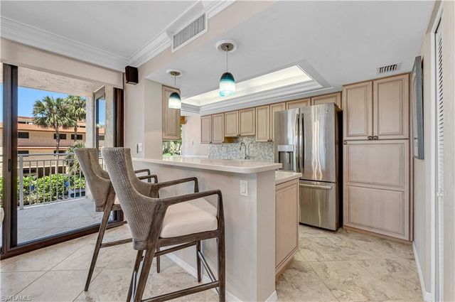 520 Collier BLVD 206, Marco Island, FL 34145
