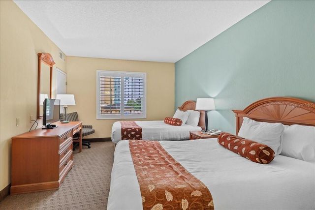 7601 CANADA AVENUE 202, Orlando, FL 32819