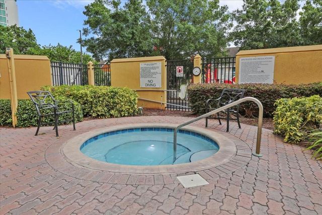 7601 CANADA AVENUE 202, Orlando, FL 32819