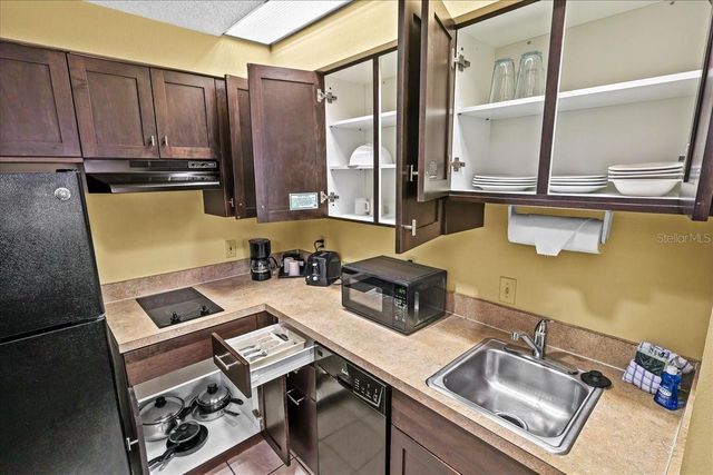 7601 CANADA AVENUE 202, Orlando, FL 32819