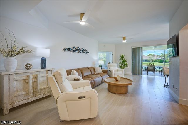 7846 Gardner DR 102, Naples, FL 34109