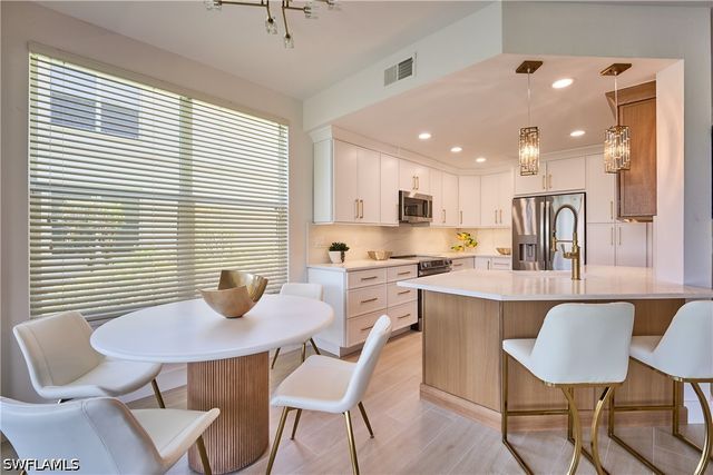 7846 Gardner DR 102, Naples, FL 34109