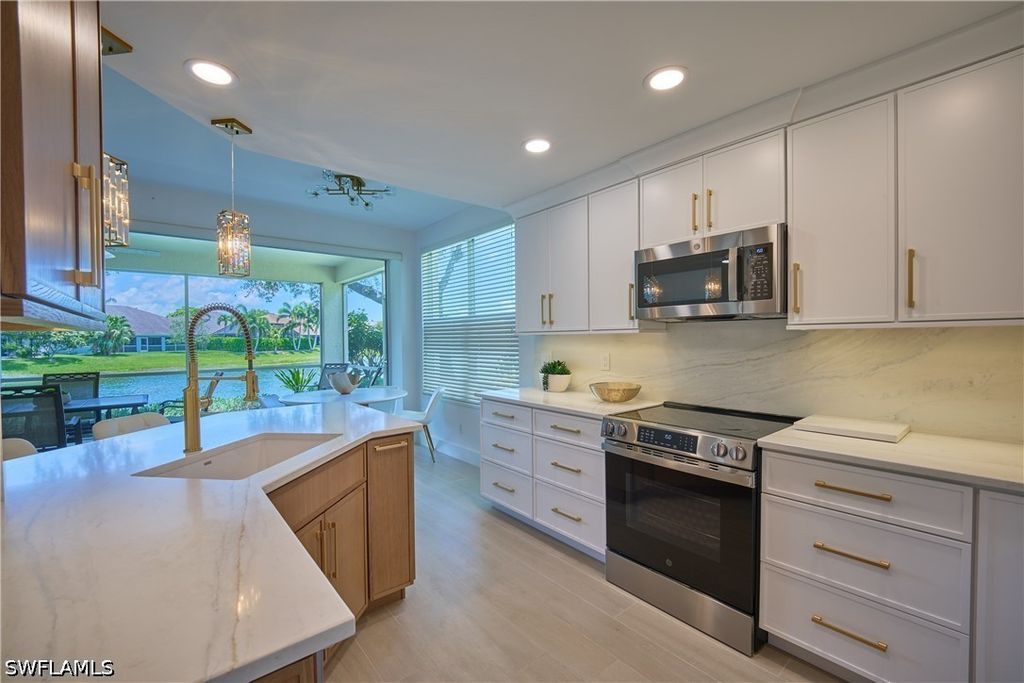7846 Gardner DR 102, Naples, FL 34109