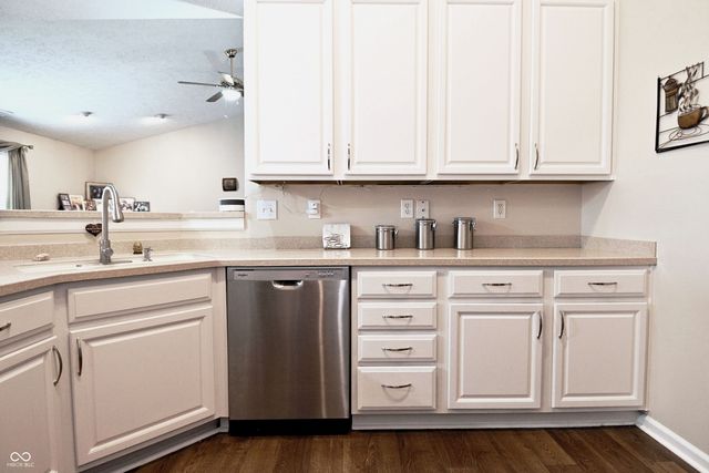 1829 Wynnewood Lane, Avon, IN 46123