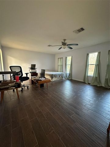 132 Otter Trail, Lake Jackson, TX 77566