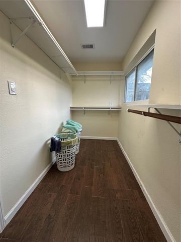 132 Otter Trail, Lake Jackson, TX 77566