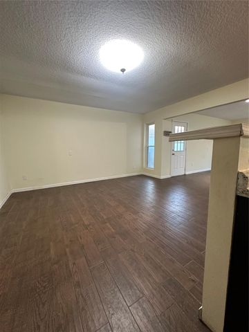 132 Otter Trail, Lake Jackson, TX 77566