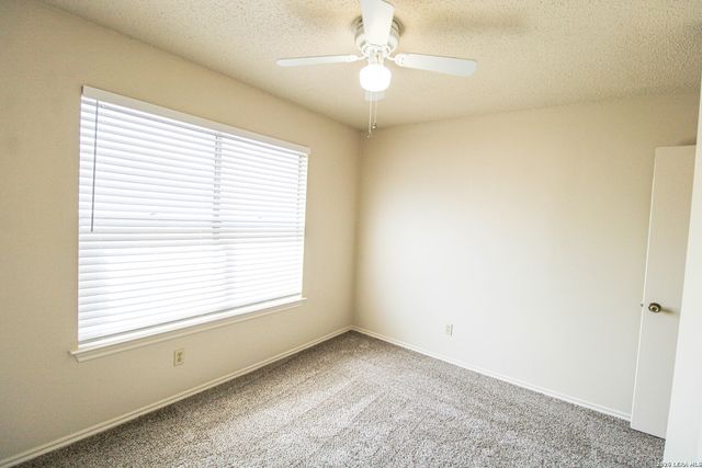 949 Schertz Parkway, Schertz, TX 78154