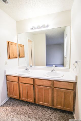 949 Schertz Parkway, Schertz, TX 78154