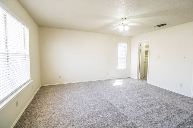 949 Schertz Parkway, Schertz, TX 78154