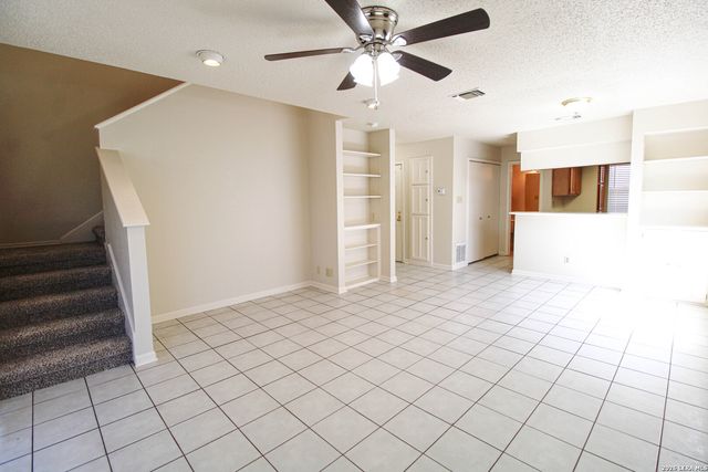 949 Schertz Parkway, Schertz, TX 78154