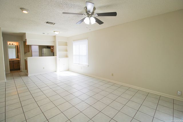 949 Schertz Parkway, Schertz, TX 78154