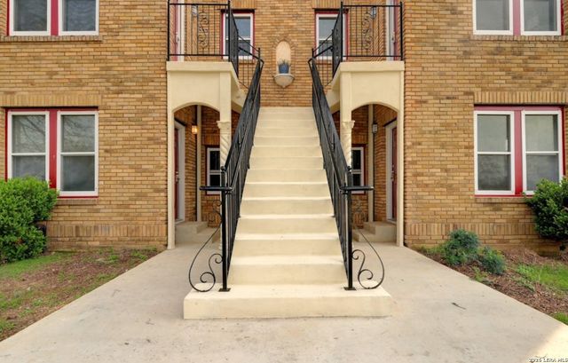 240 Claremont, San Antonio, TX 78209