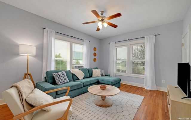 240 Claremont, San Antonio, TX 78209