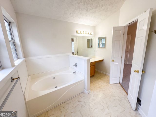 2492 Halcyon Way, Lawrenceville, GA 30044