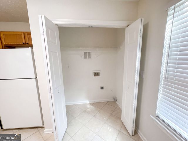 2492 Halcyon Way, Lawrenceville, GA 30044