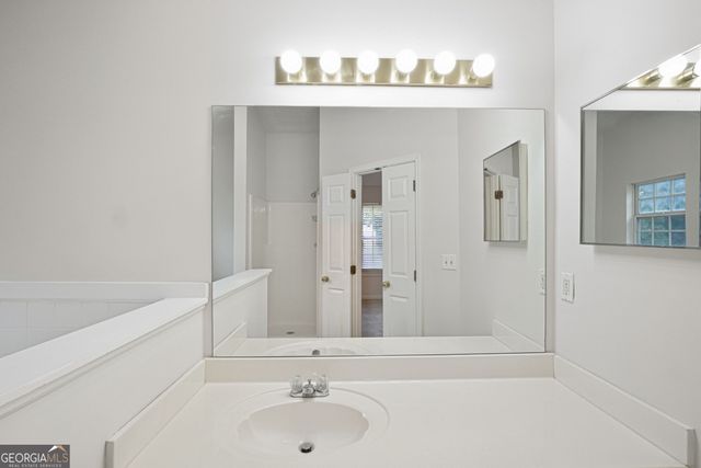 2492 Halcyon Way, Lawrenceville, GA 30044