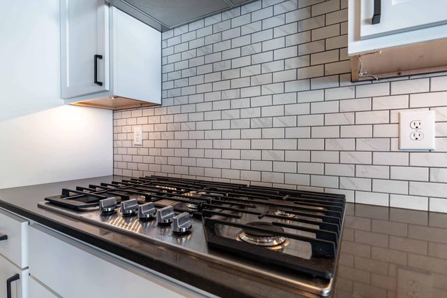 1052 50th Avenue W, West Fargo, ND 58078