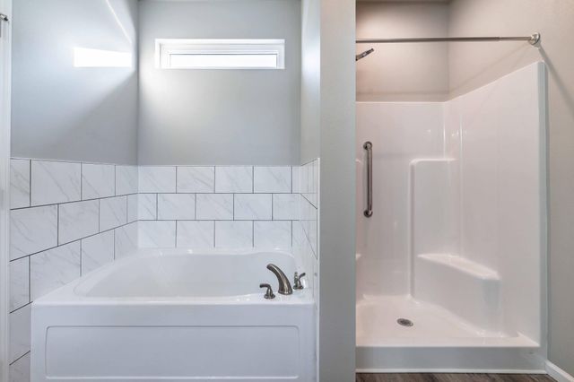 1052 50th Avenue W, West Fargo, ND 58078