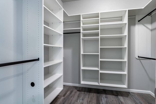 1052 50th Avenue W, West Fargo, ND 58078