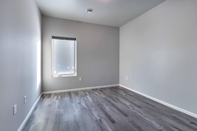 1052 50th Avenue W, West Fargo, ND 58078