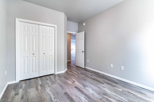 1052 50th Avenue W, West Fargo, ND 58078