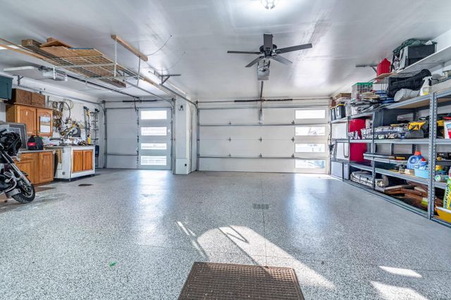 1052 50th Avenue W, West Fargo, ND 58078