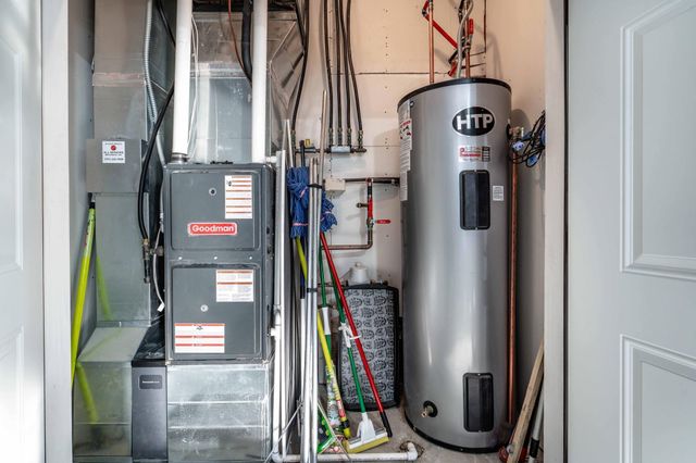 1052 50th Avenue W, West Fargo, ND 58078