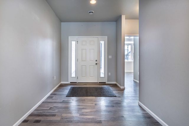 1052 50th Avenue W, West Fargo, ND 58078