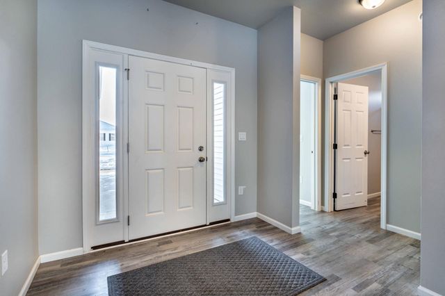 1052 50th Avenue W, West Fargo, ND 58078