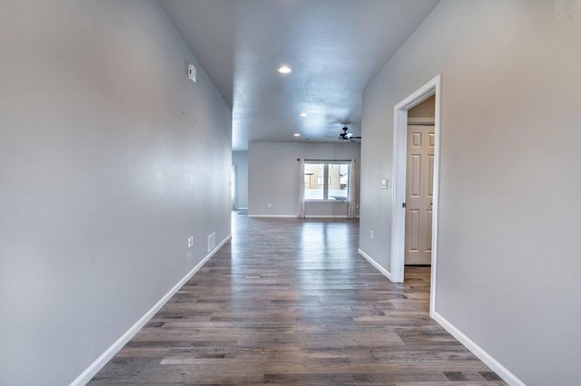 1052 50th Avenue W, West Fargo, ND 58078