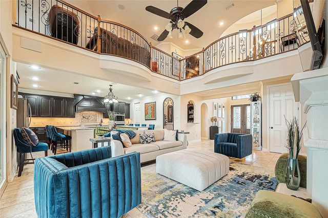127 Bridgewater, Onalaska, TX 77360