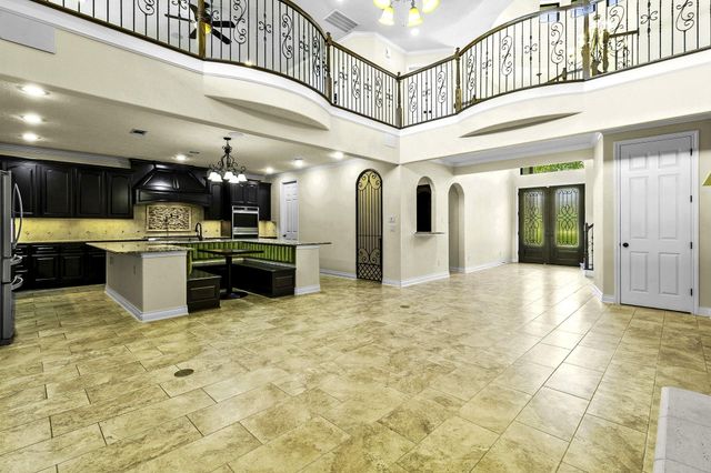 127 Bridgewater, Onalaska, TX 77360