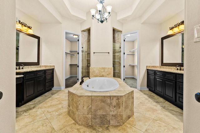127 Bridgewater, Onalaska, TX 77360
