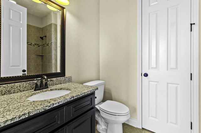 127 Bridgewater, Onalaska, TX 77360