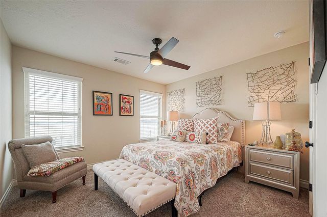127 Bridgewater, Onalaska, TX 77360
