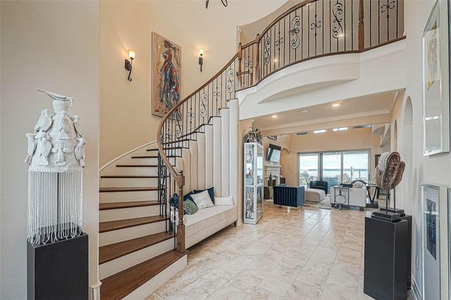 127 Bridgewater, Onalaska, TX 77360