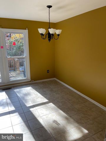 4221 DEVONWOOD WAY, Woodbridge, VA 22192