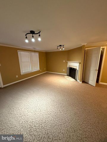 4221 DEVONWOOD WAY, Woodbridge, VA 22192