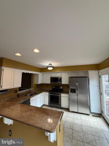 4221 DEVONWOOD WAY, Woodbridge, VA 22192