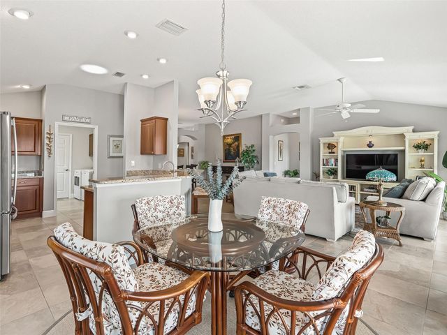 550 LITTLE RIVER PATH, The Villages, FL 32162