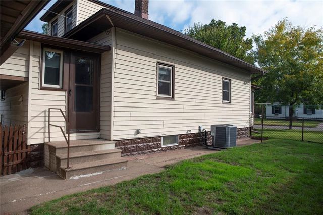 2428 4th Street, Eau Claire, WI 54703