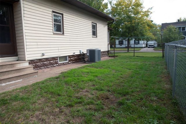2428 4th Street, Eau Claire, WI 54703