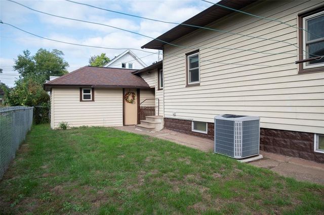 2428 4th Street, Eau Claire, WI 54703
