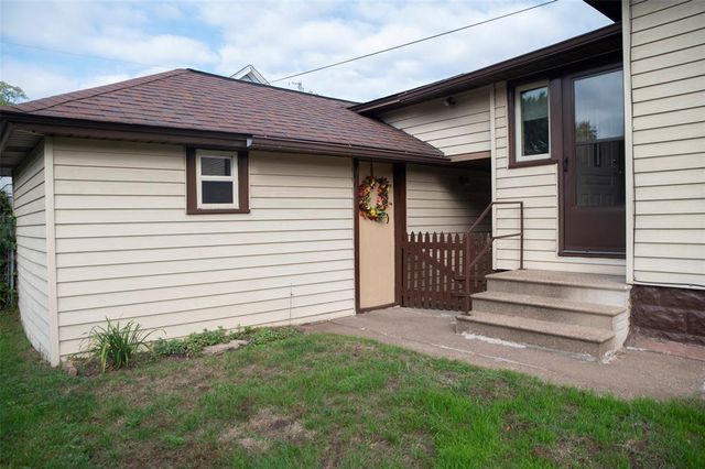 2428 4th Street, Eau Claire, WI 54703