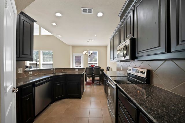 1946 Sherburne Street, Lewisville, TX 75067