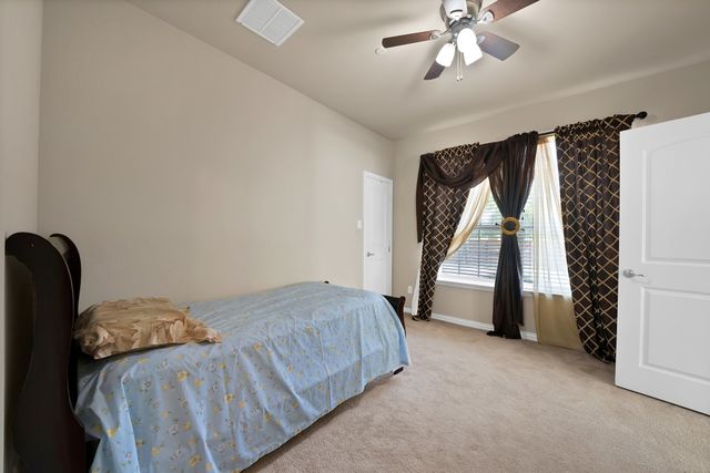 1946 Sherburne Street, Lewisville, TX 75067