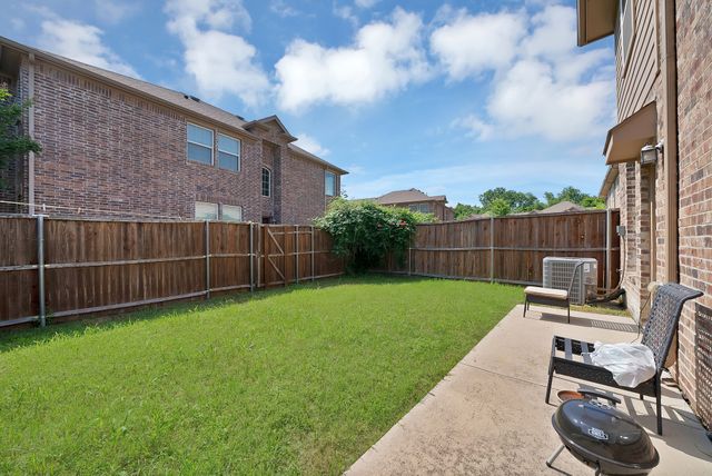 1946 Sherburne Street, Lewisville, TX 75067