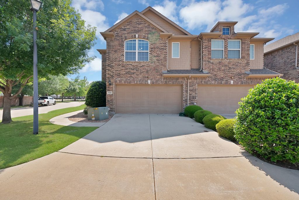 1946 Sherburne Street, Lewisville, TX 75067