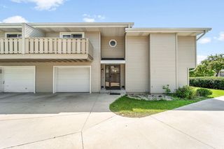 6421 S Crabapple COURT #Unit 3, Oak Creek, WI 53154